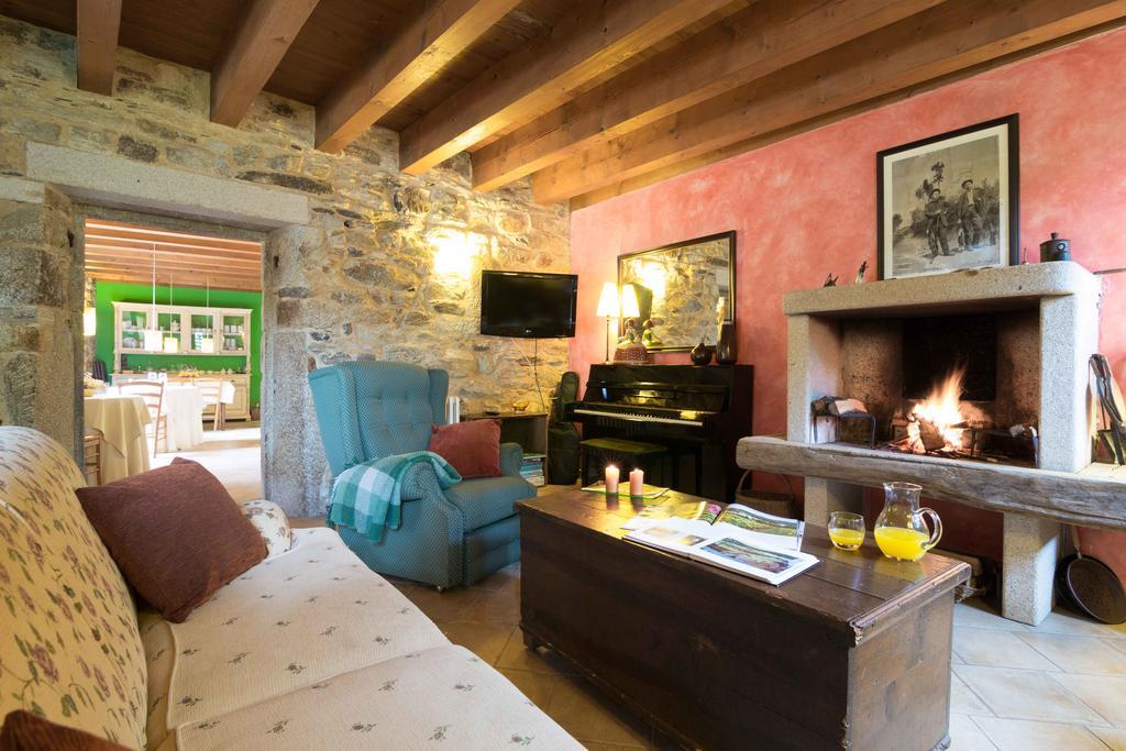 Casa Rural Grana Da Acea Monfero Eksteriør bilde